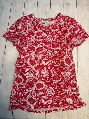 Old Navy Red and White Floral Short Sleeve Tee